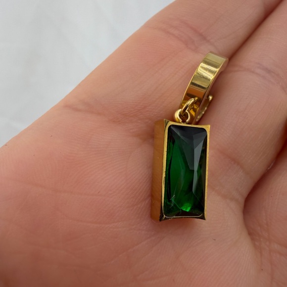 Emerald Green Drop Earrings | Minimal Chic Style - Picture 5 of 6